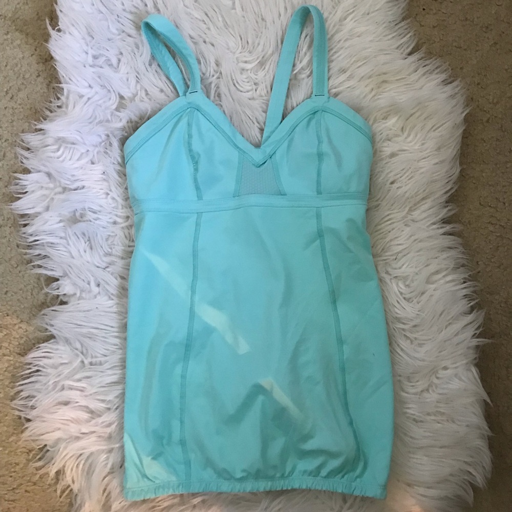 Lululemon tank